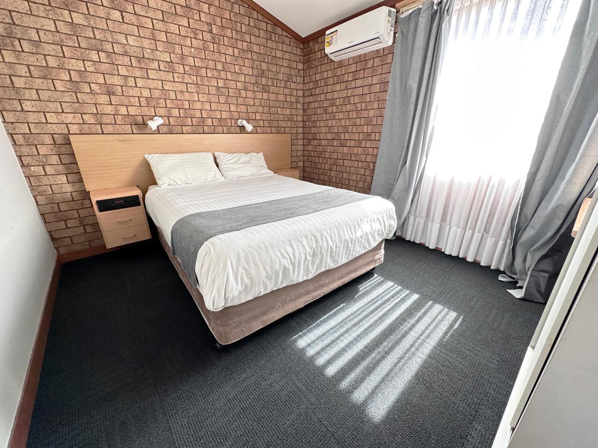 Spa Village Travel Inn Moree Δωμάτιο φωτογραφία