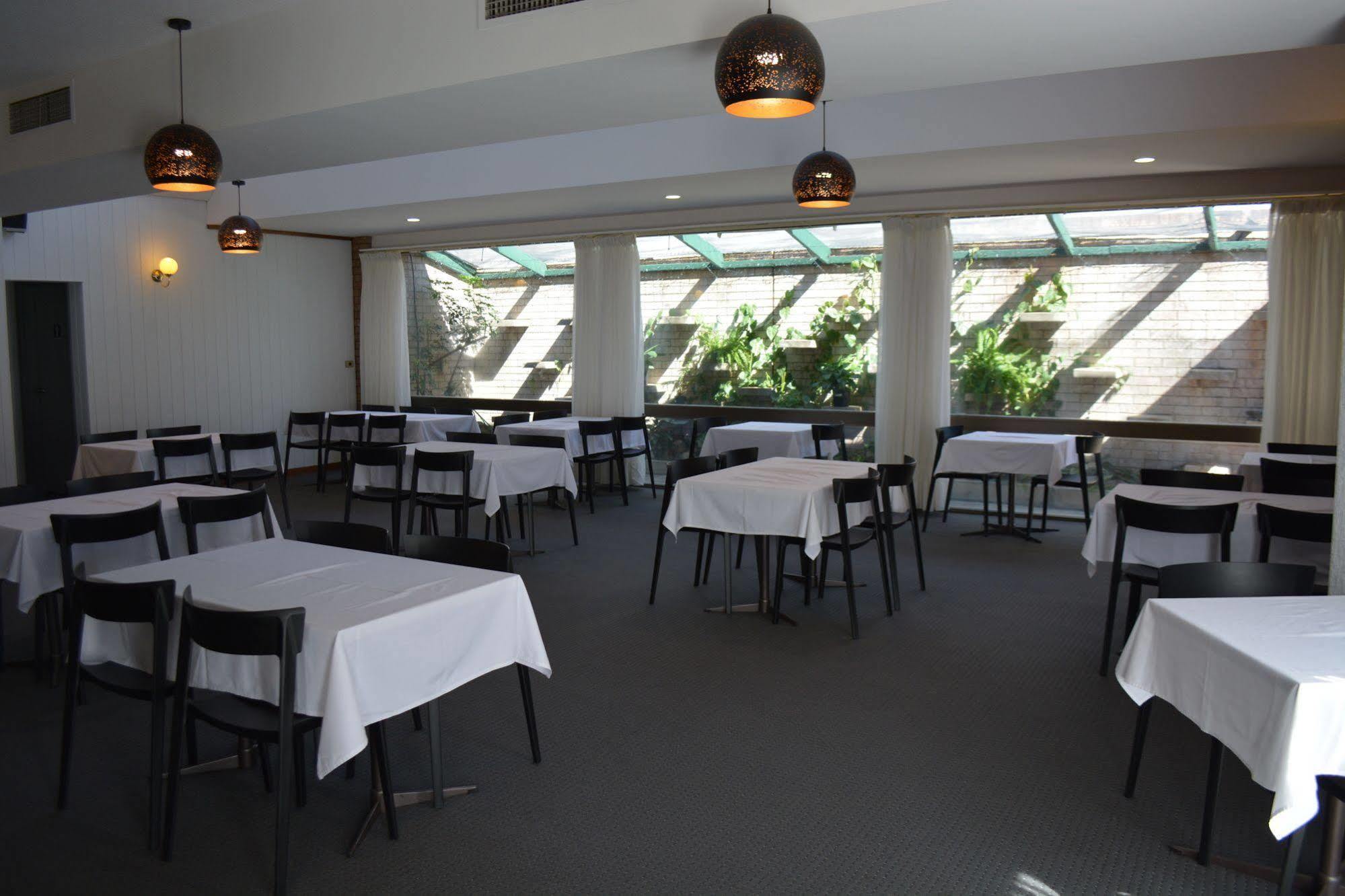Spa Village Travel Inn Moree Εξωτερικό φωτογραφία
